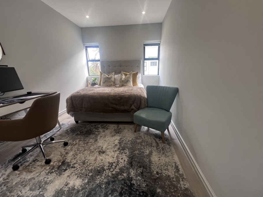 To Let 4 Bedroom Property for Rent in Royal Ascot Western Cape